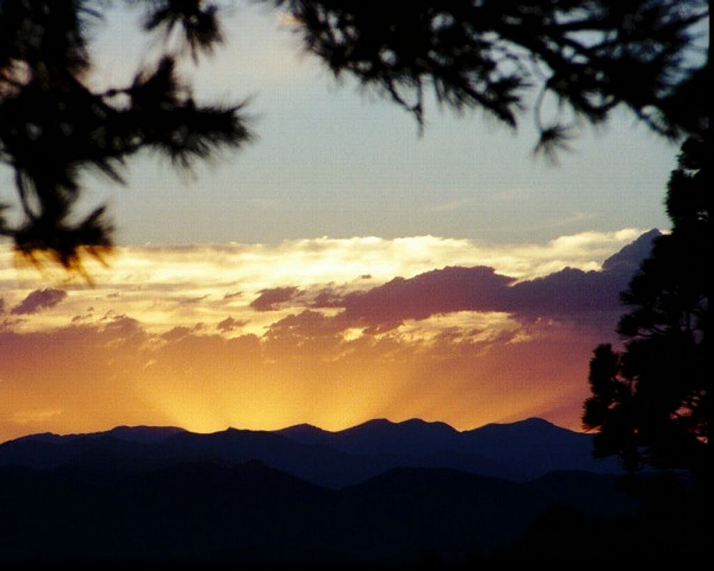 Sunset from Denver's Daniel's Park, summer 2000. Photo by Phil Cherner
